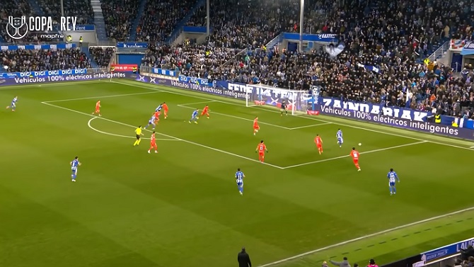 Antiviolencia propone multar con 50.000 euros al Alavés por las bengalas en la Copa