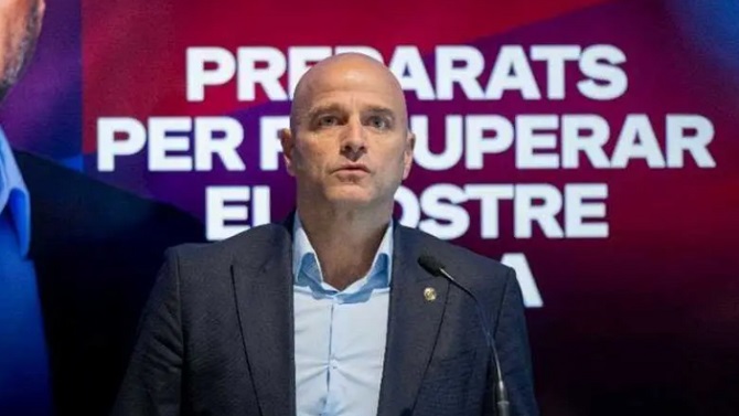 Xavier Vilajoana entrega 1.621 firmas y no podrá presentarse a las elecciones del Barça