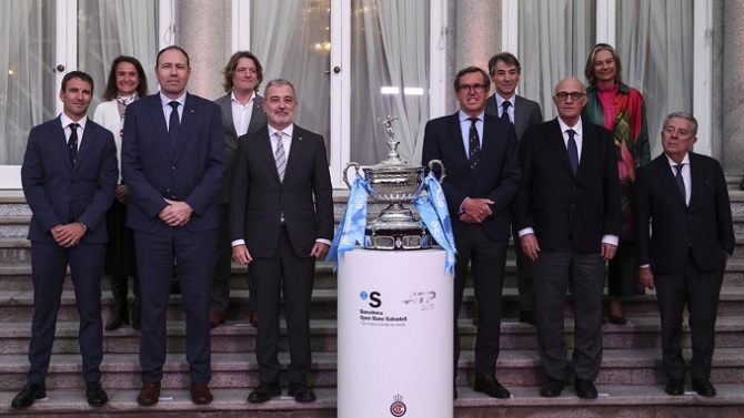 Alcaraz lidera un Trofeo Conde de Godó con cuatro 'Top 10' y el invitado Rafa Jódar