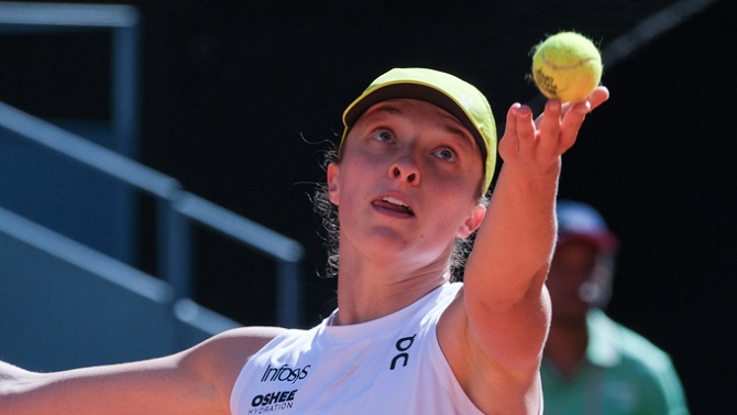 Iga Swiatek rompe con su entrenador Wim Fissette tras malos resultados