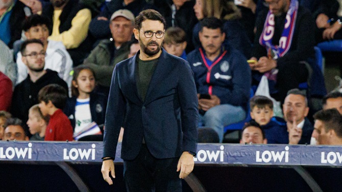 Dos partidos de sanción a Bordalás y cierre parcial del estadio del Espanyol