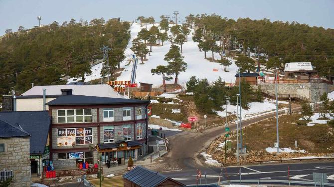 Ecologistas en Acción reclama el desmantelamiento de la estación de Navacerrada