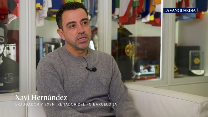 Xavi irrumpe en la campaña electoral para culpar a Laporta de impedir la vuelta de Messi