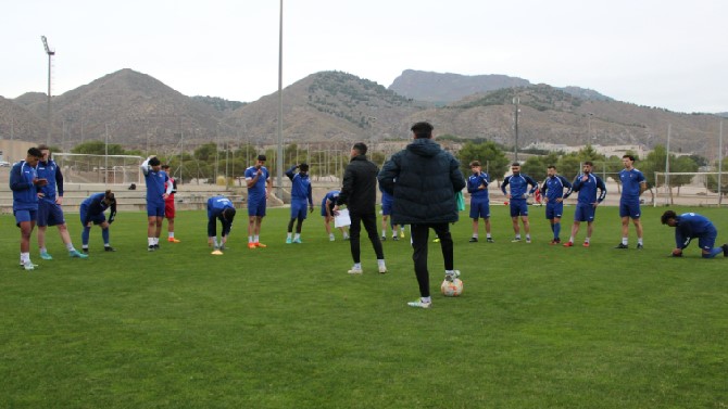 El Lorca Deportiva deberá indemnizar con 20.000 euros a un jugador despedido