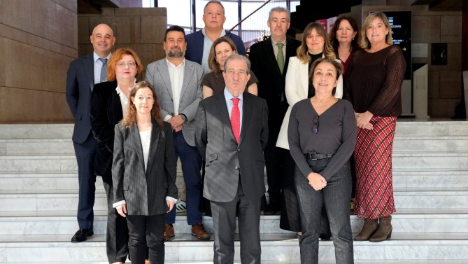 Alberto Palomar preside la reunión constituyente de la Comisión de Arbitraje y Mediación del COE