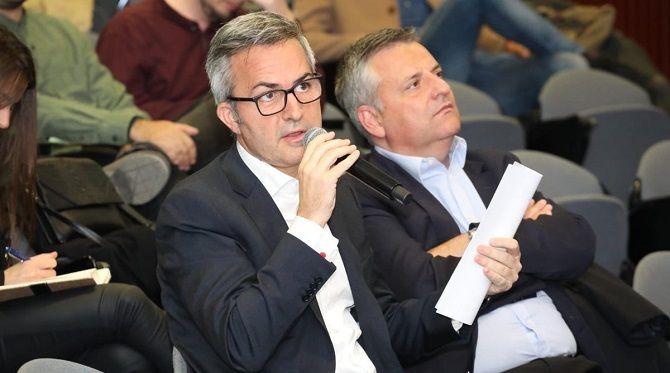 F: V&iacute;ctor Font / Lali &Agrave;lvarez