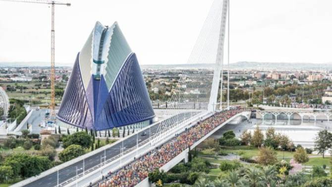 www.valenciaciudaddelrunning.com