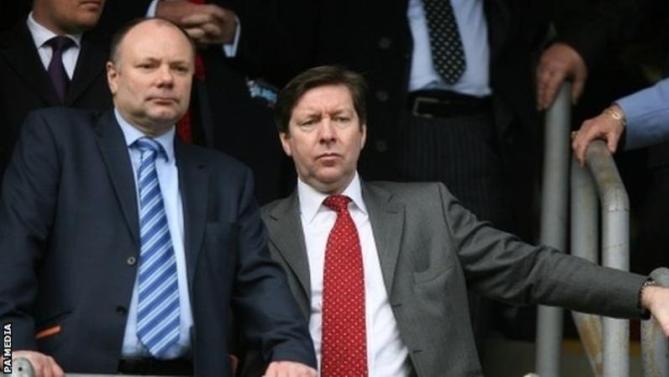 Gary Hoffman, a la izquierda  //  bbc.com