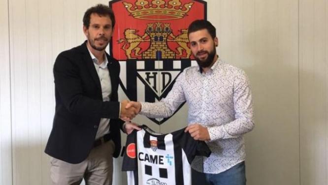 Aitor Calle, a la izquierda (Foto: Haro Deportivo)