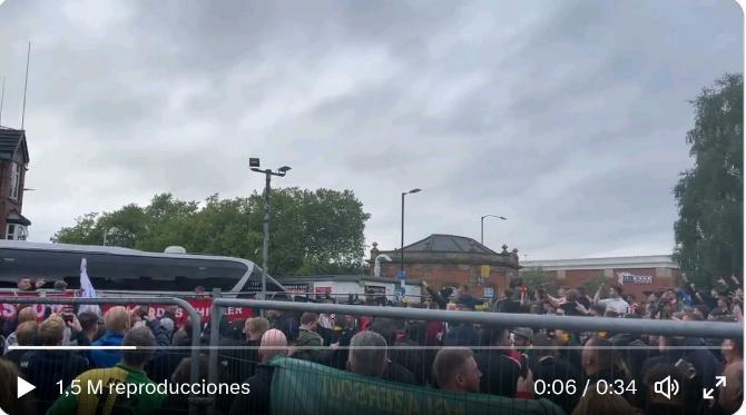 F. Twitter @LFCEspanol