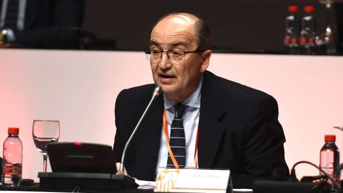 Castro en la junta de este jueves / F. Sevila FC Castro en la junta de este jueves / F. Sevila FC