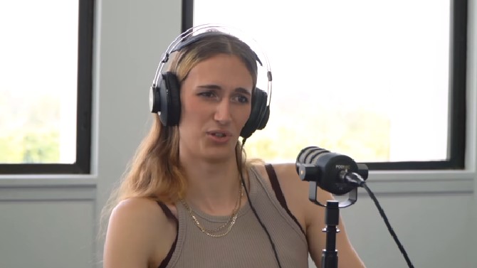 F: Capture vídeo - Under The Surface with Anneli Maley F: Capture vídeo - Under The Surface with Anneli Maley