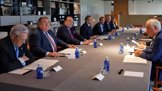 Imagen de archivo de la junta directiva / F. Real Madrid Imagen de archivo de la junta directiva / F. Real Madrid