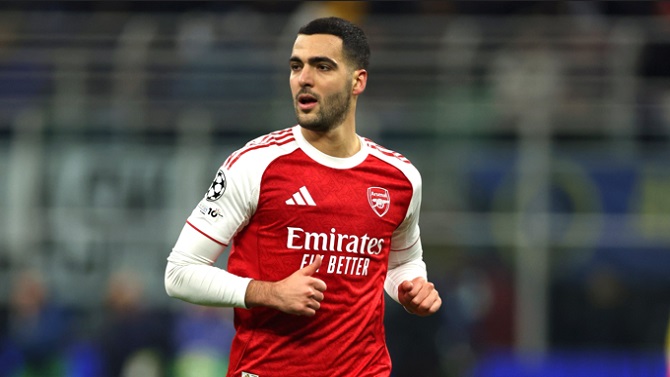 Mikel Merino acorta plazos y puede volver antes del final de temporada