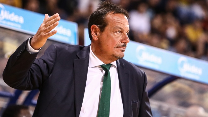 El Valencia Basket se niega a cambiar el vestuario que pondrá a disposición del técnico del Panathinaikos