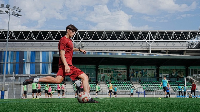 Leo Messi revoluciona el ecosistema del fútbol catalán tras adquirir el club UE Cornellà