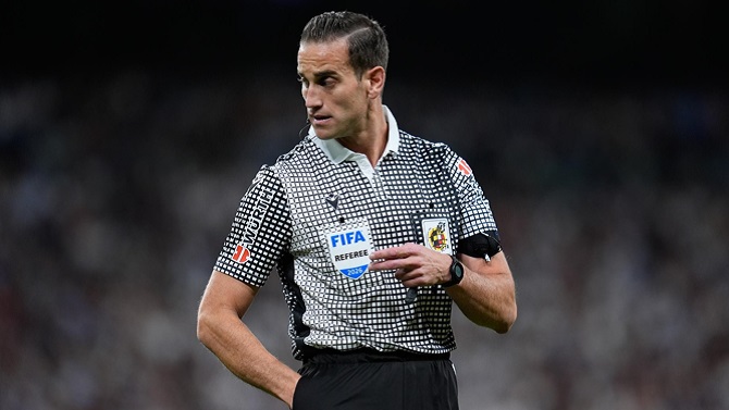 Alberola Rojas pitará la final de la Copa del Rey Mapfre entre Atlético de Madrid y Real Sociedad