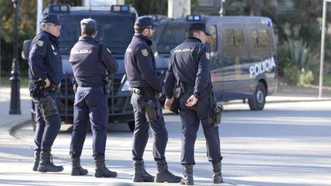 La Policía Nacional propone sancionar a tres hinchas identificados en el Dépor - Málaga