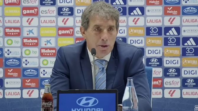 Almada, entrenador del Real Oviedo: 