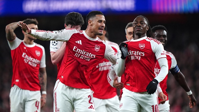 El Arsenal recupera el liderato de la Premier y el City se mete en otra final de la FA Cup