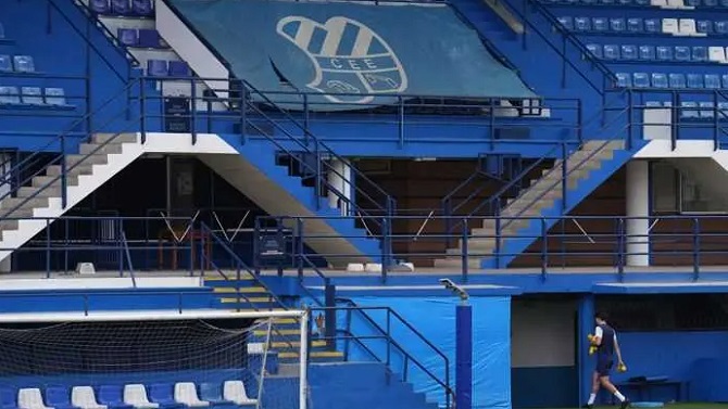 El Europa volverá al Nou Sardenya tras la instalación de césped natural