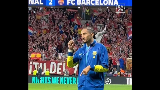 Raphinha se disculpa por sus gestos hacia la afición del Atlético: 