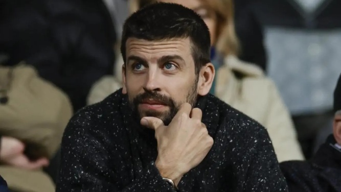 Piqué, a un árbitro en el Andorra-Málaga: 