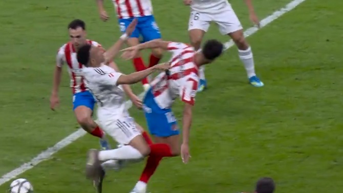 El CTA considera que la acción entre Mbappé y Vitor Reis es 