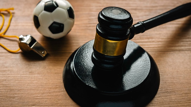 La insuficiencia del Derecho penal en la lucha contra la corrupción deportiva