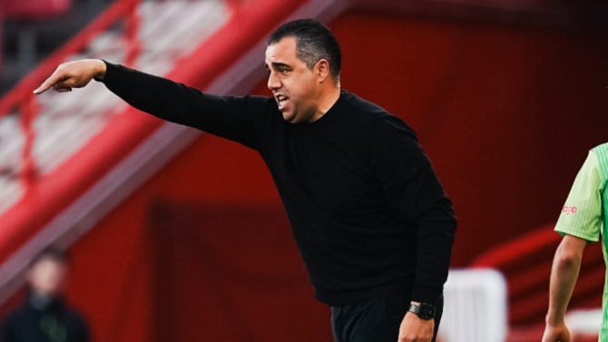 Germán Crespo es destituido como entrenador del UCAM Murcia tras la caída del equipo fuera de los puestos de promoción