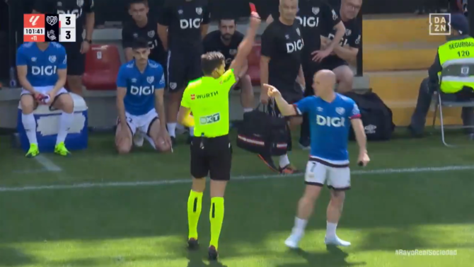 Isi Palazón se expone a una dura sanción por decirle al árbitro 