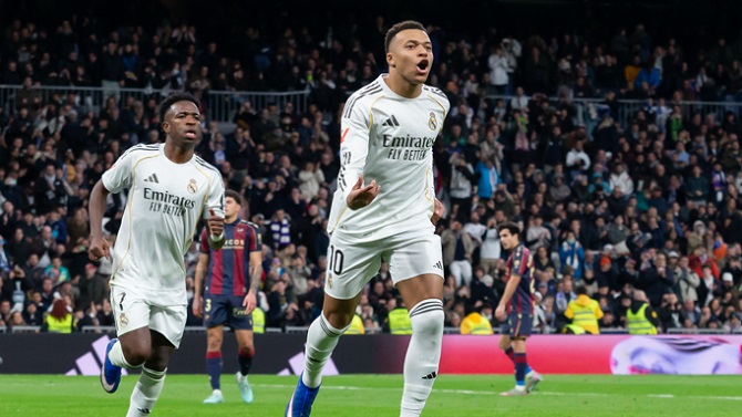 Abismo o gloria: Real Madrid-Bayern, cruce histórico en otro examen para Arbeloa