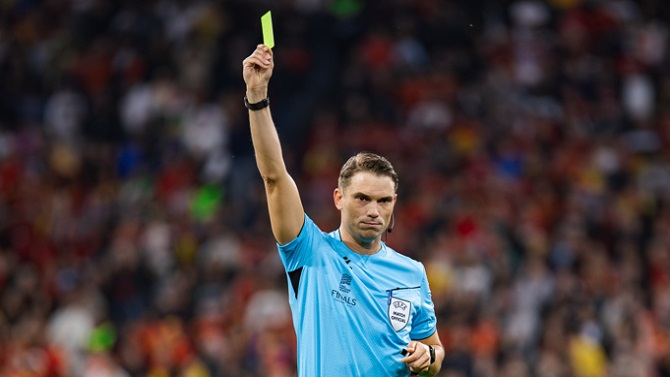 La FIFA estudia aplicar una amnistía adicional de tarjetas amarillas en el próximo Mundial