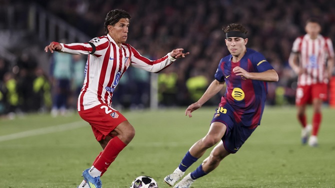 Giuliano, Llorente, Yamal, Fermín, hasta 14 apercibidos en el Atlético-Barça de Champions