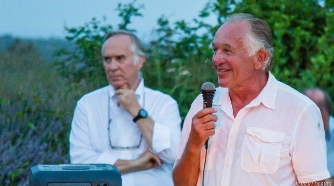 F: Robert Deaves F: Robert Deaves