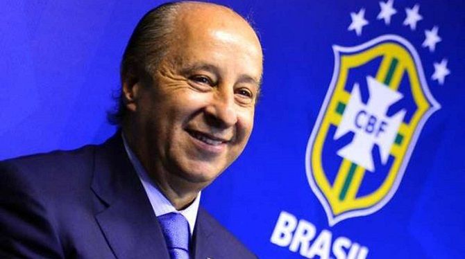 F: El Tel&eacute;grafo