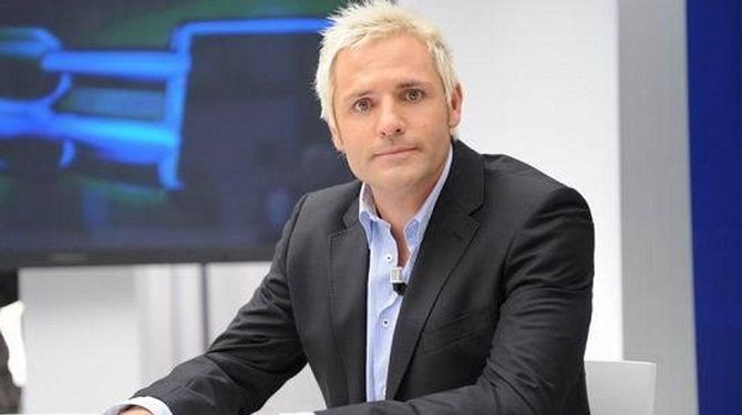 F: Santiago Ca&ntilde;izares