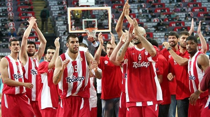 F: Greek Reporter F: Greek Reporter