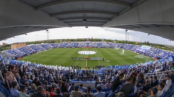 F: CD Legan&eacute;s