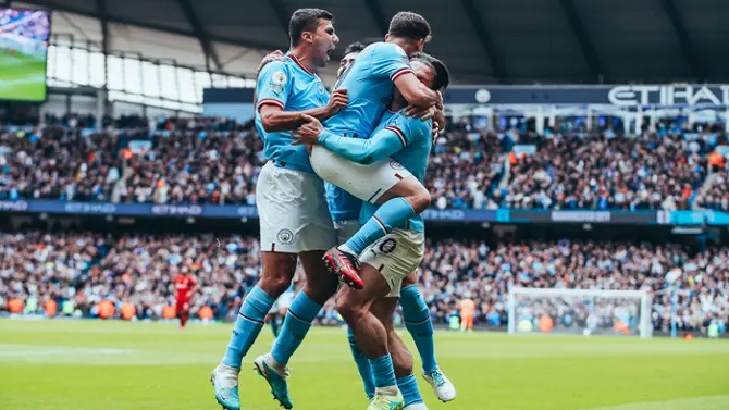 F: @ManCityES F: @ManCityES