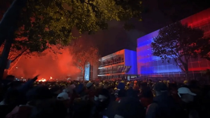 F: https://www.debate.com.uy