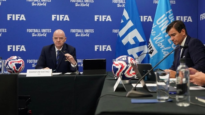 Infantino junto a Garcia Silvero durante la reunión / F. FIFA.com Infantino junto a Garcia Silvero durante la reunión / F. FIFA.com