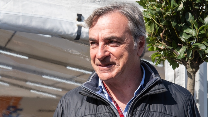 F. Shuterstock F. Shuterstock