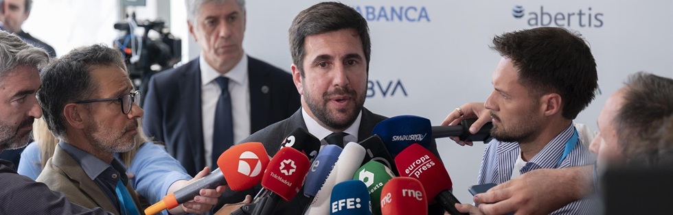 Riquelme: "Pueden ser las &uacute;ltimas elecciones del Madrid porque viene la privatizaci&oacute;n"