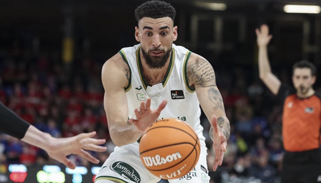 El Unicaja expedienta a Chris Duarte y le suspende de empleo de forma cautelar