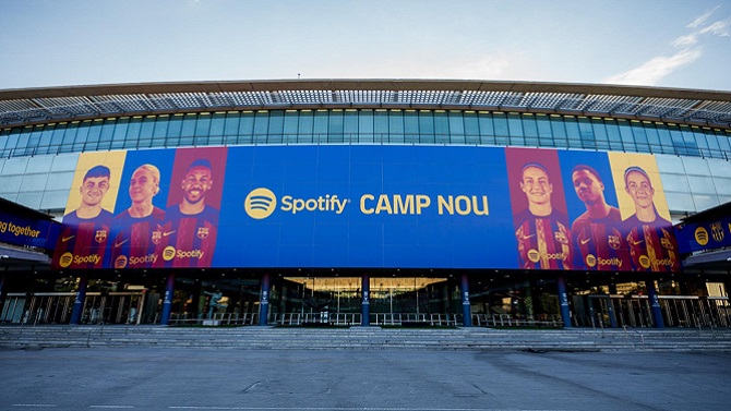 El TS avala al Barça en la sanción a los 450 que cedieron abonos para falsificar entradas