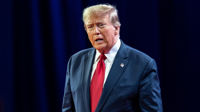 Construyen un estadio en la Casa Blanca para la velada de la UFC por el 80 cumpleaños de Trump