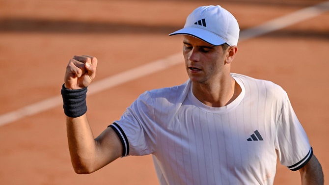 Jódar y Carreño superan la tercera ronda y aseguran un cuartofinalista español en Roland Garros