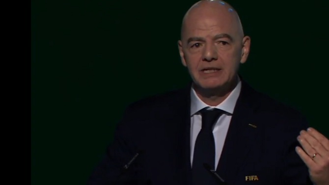 Infantino defiende un Mundial de 48 selecciones para atraer inversión más allá de Europa