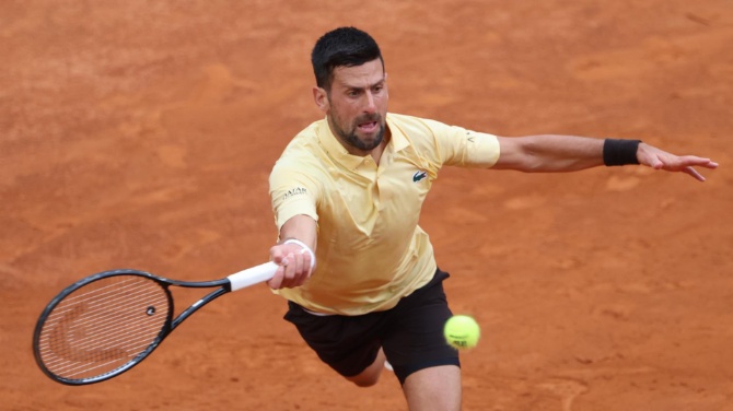 Novak Djokovic flaquea en Roma y cae en su debut contra el joven croata Prizmic